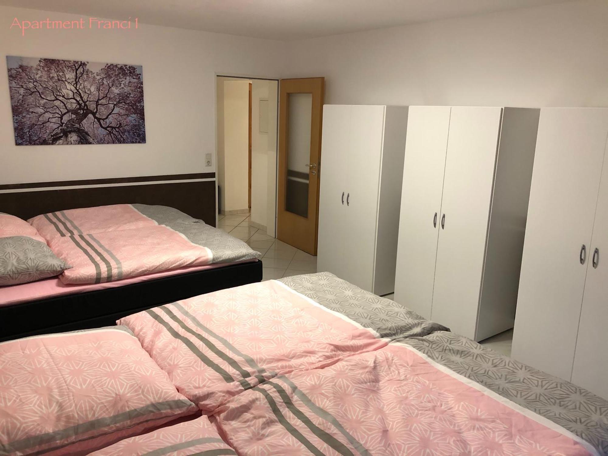 Apartment Franci Wiebelskirchen Exteriör bild